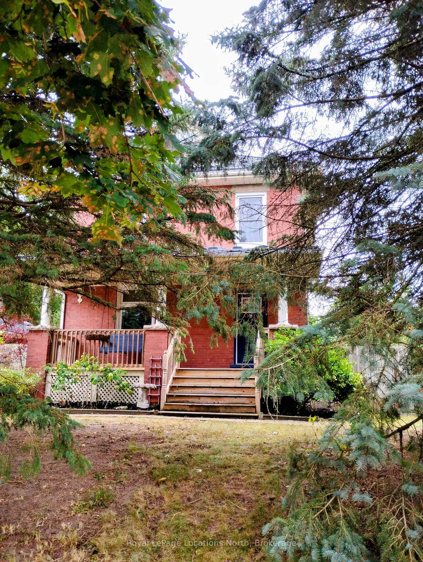 Front of 627 Eramosa Road