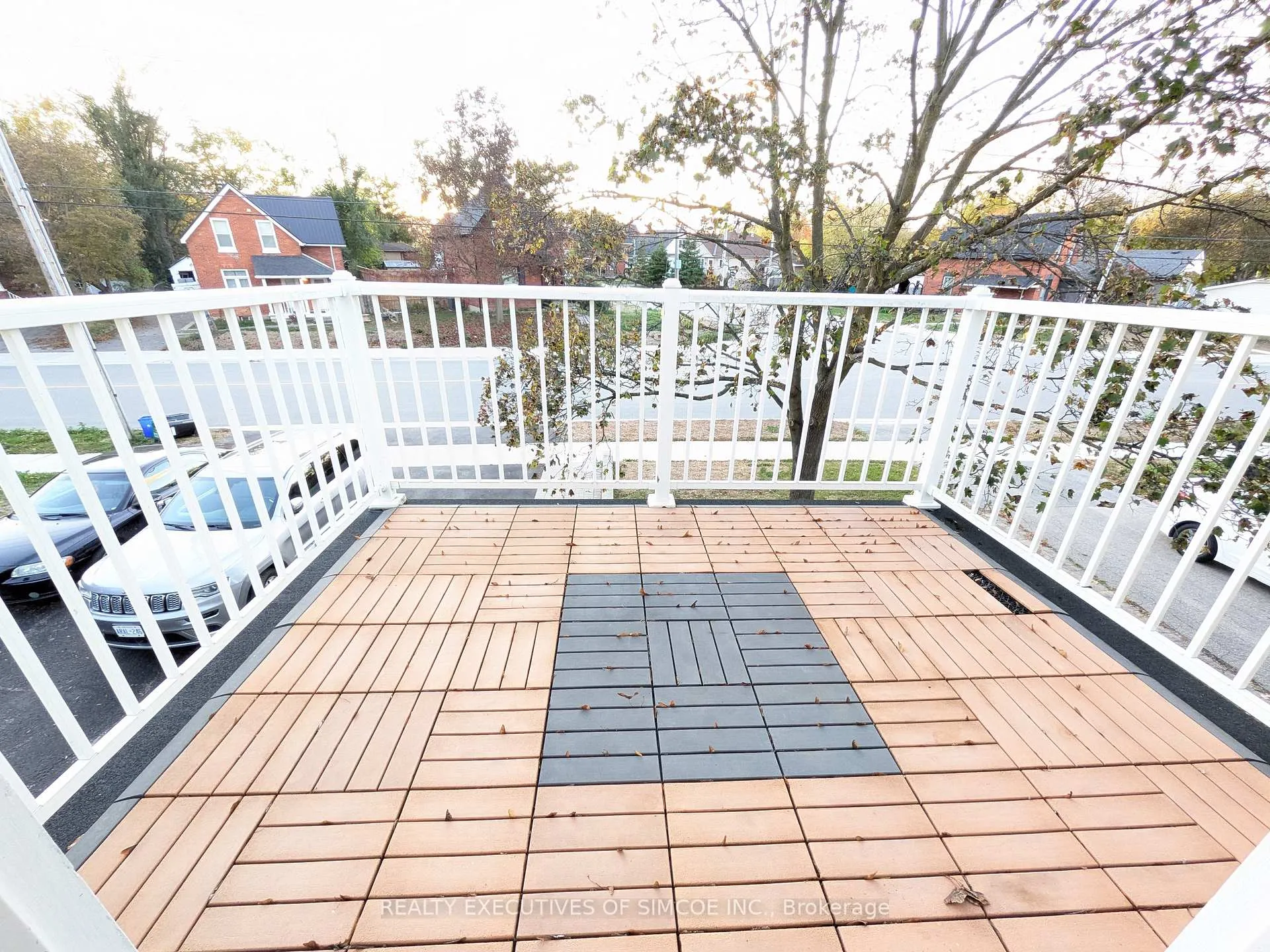 Photo 50 of 127 Innisfil Street, Barrie, Sanford — HOMEH