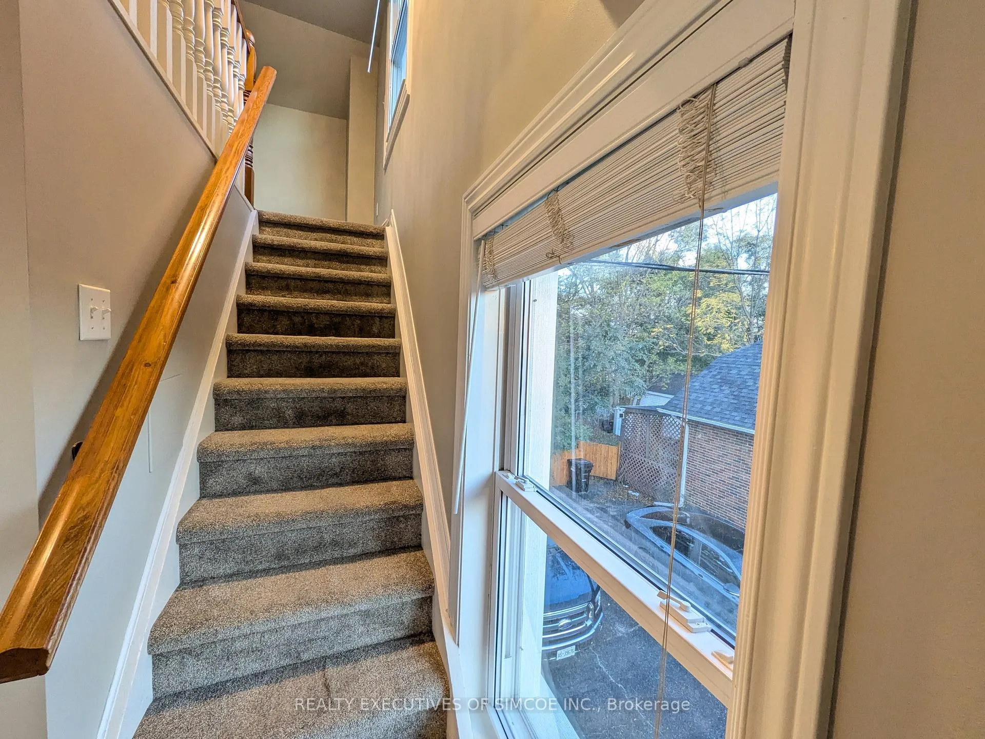 Photo 53 of 127 Innisfil Street, Barrie, Sanford — HOMEH