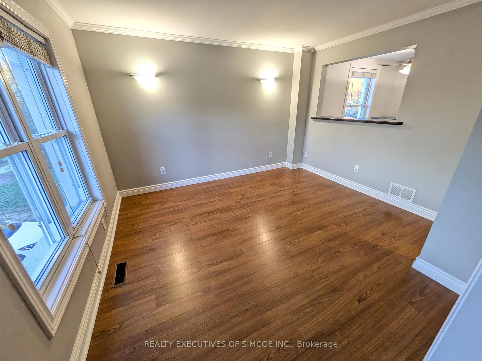 Photo 58 of 127 Innisfil Street, Barrie, Sanford — HOMEH