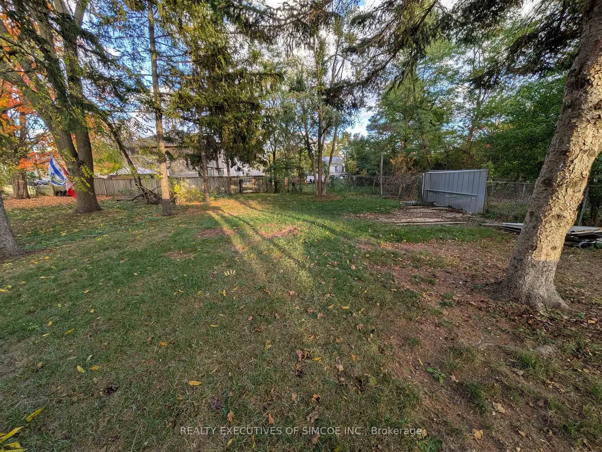 Photo 67 of 127 Innisfil Street, Barrie, Sanford — HOMEH