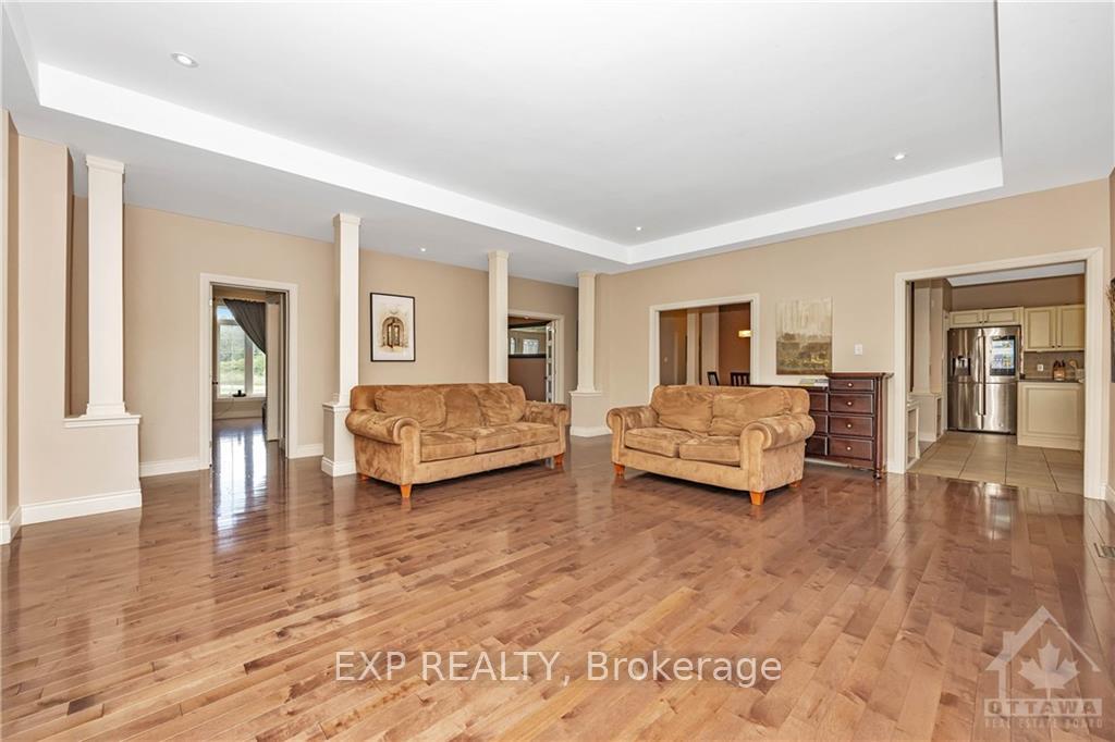 Photo 3 of 8121 Adam Baker Way, Ottawa, Osgoode Twp North of Reg Rd 6 — HOMEH