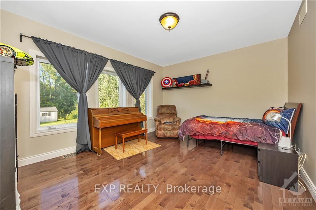 Photo 12 of 8121 Adam Baker Way, Ottawa, Osgoode Twp North of Reg Rd 6 — HOMEH