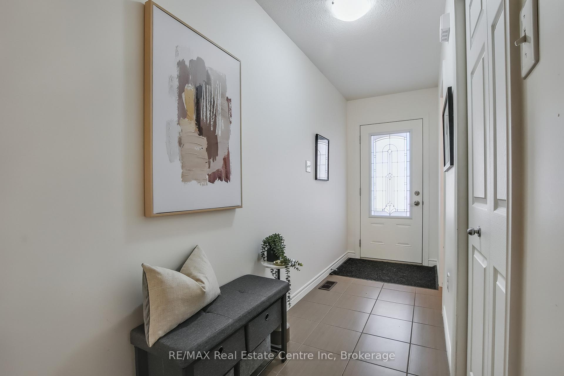 Photo 3 of 81 Mussen Street, Guelph, Victoria North — HOMEH