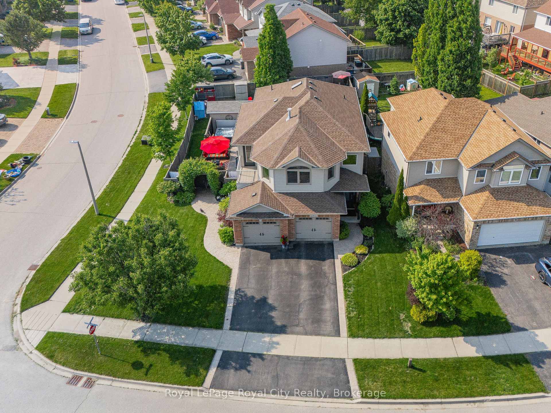 Photo 1 of 7 Marigold Drive, Guelph, Kortright Hills — HOMEH