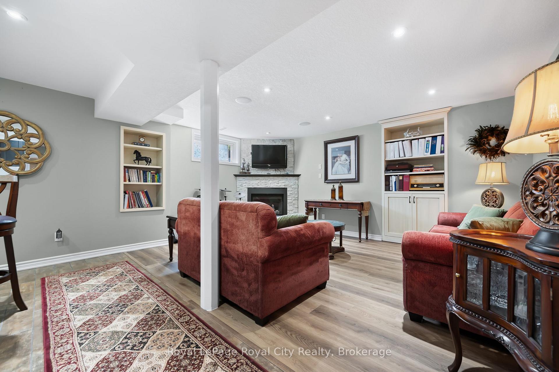 Photo 31 of 7 Marigold Drive, Guelph, Kortright Hills — HOMEH