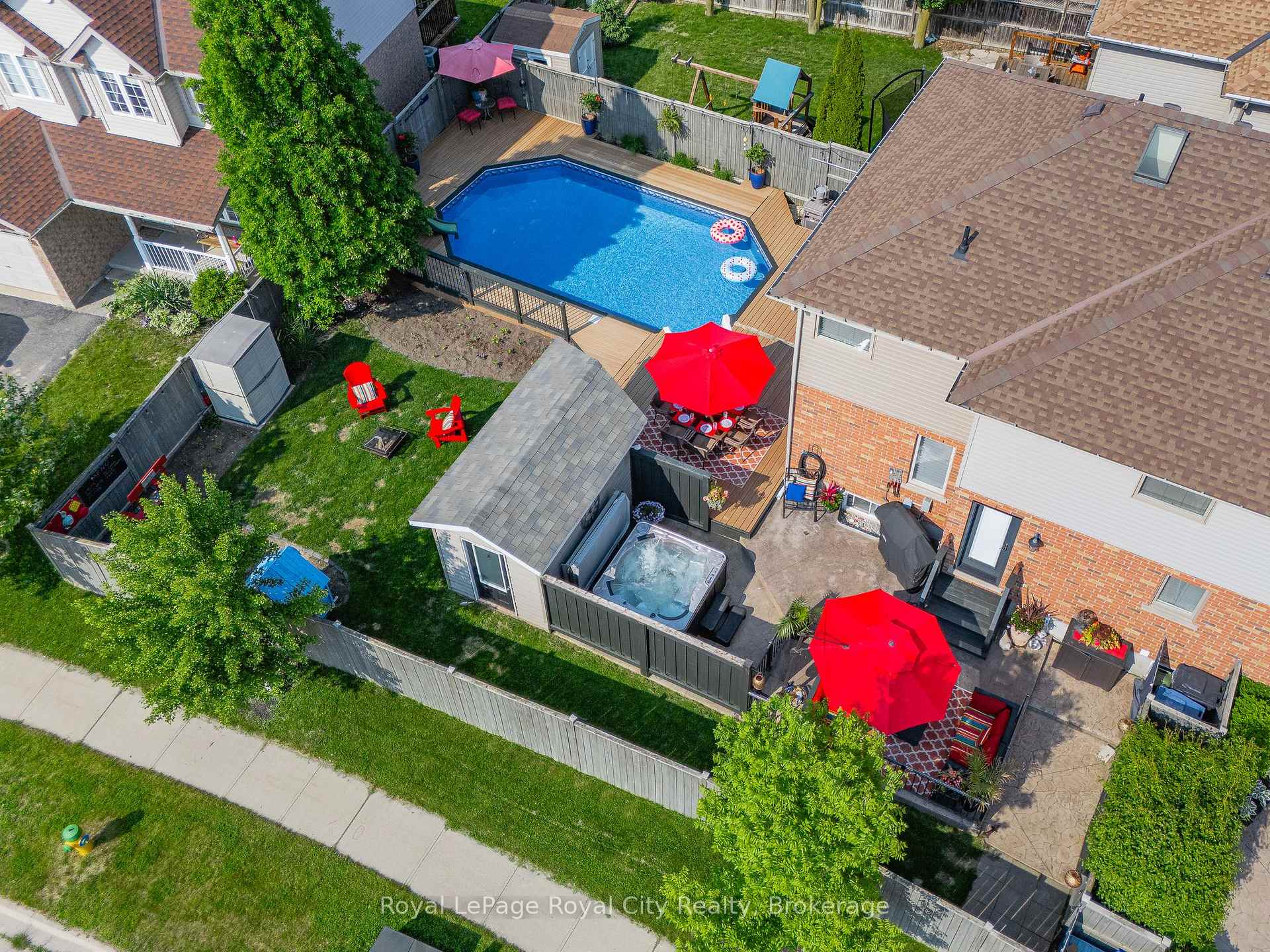 Photo 45 of 7 Marigold Drive, Guelph, Kortright Hills — HOMEH