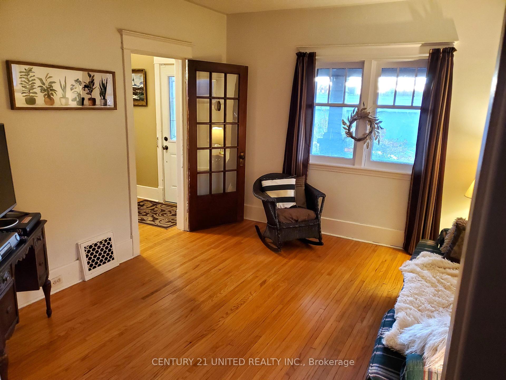 Photo 6 of 416 Rogers Street, Peterborough, Ashburnham Ward 4 — HOMEH