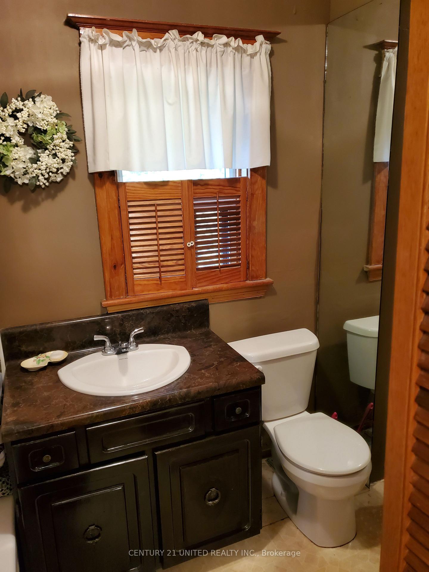 Photo 17 of 416 Rogers Street, Peterborough, Ashburnham Ward 4 — HOMEH