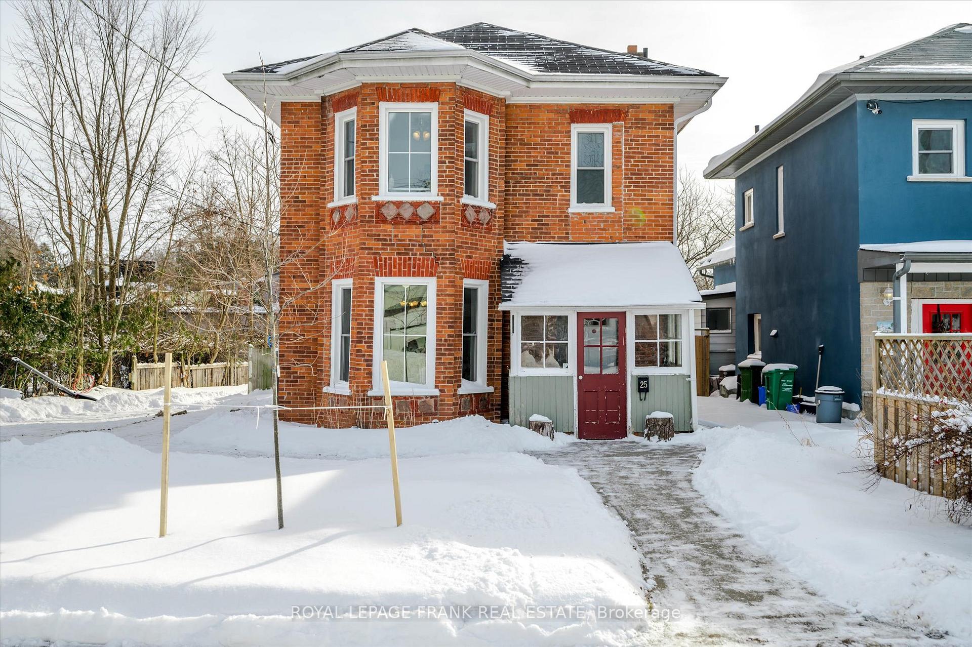 Front of 25 Victoria Avenue