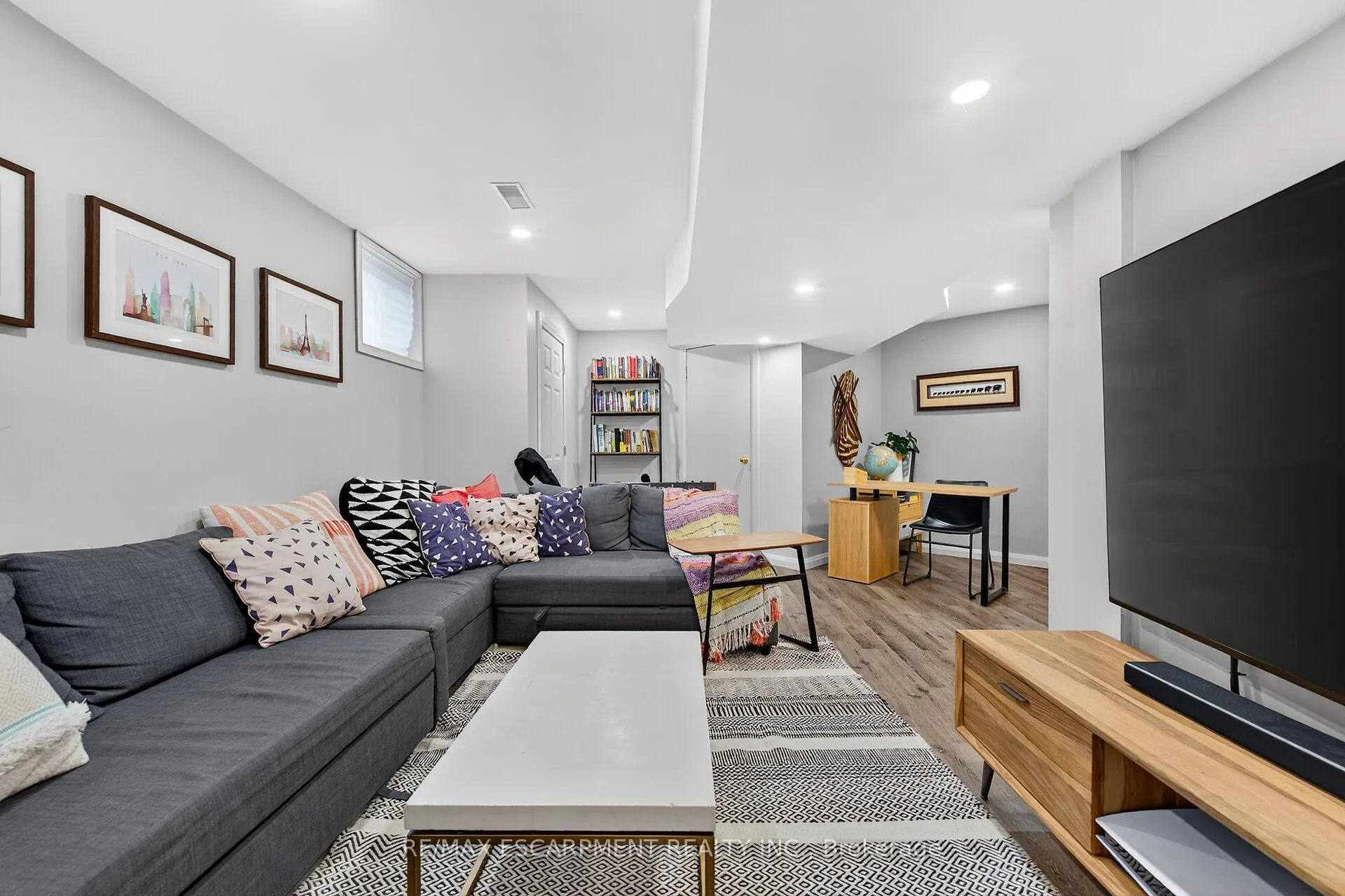 Photo 37 of 3 Jacqueline Boulevard, Hamilton, Allison — HOMEH