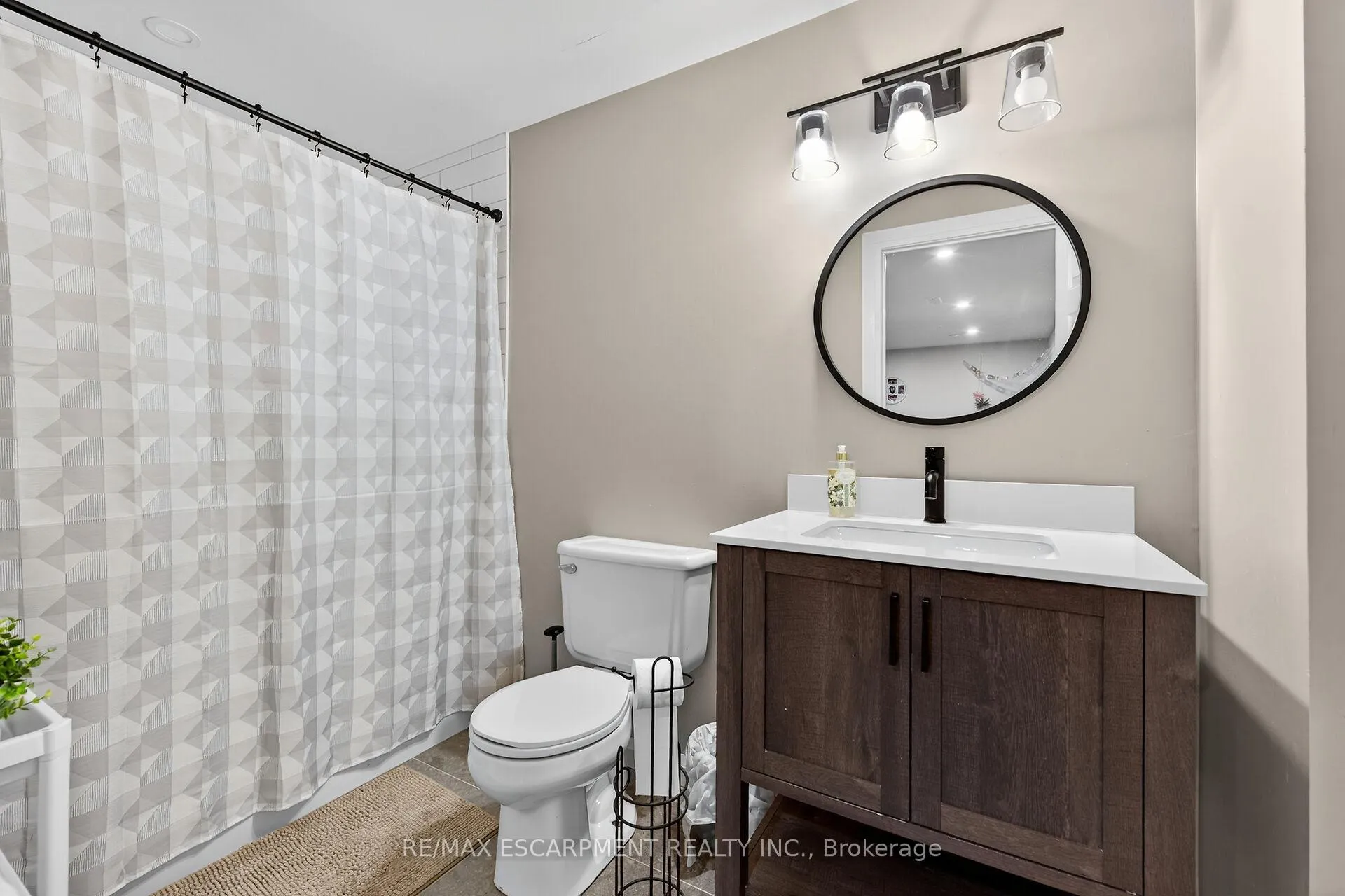 Photo 45 of 3 Jacqueline Boulevard, Hamilton, Allison — HOMEH