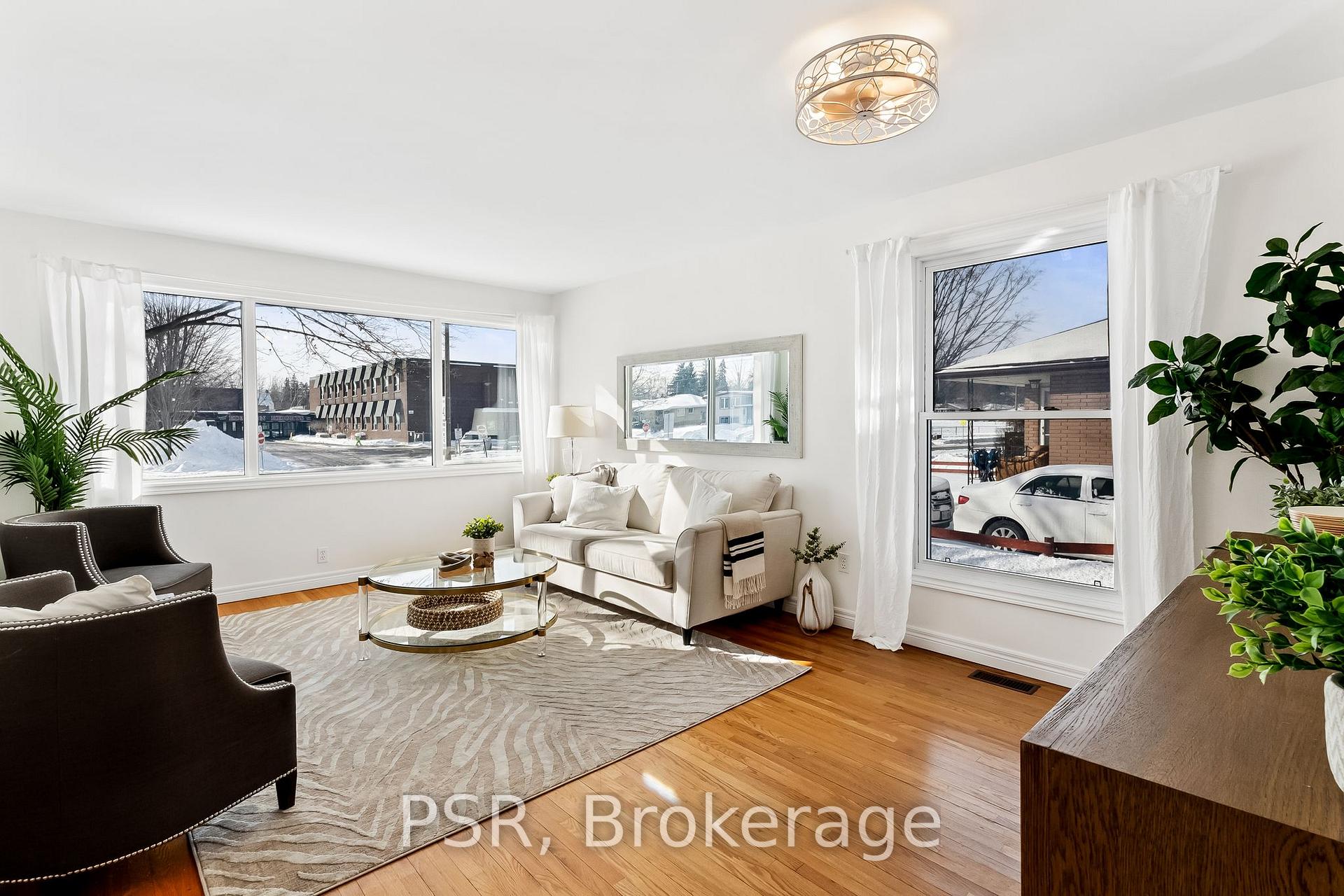 Photo 4 of 1096 Royal Drive, Peterborough, Northcrest Ward 5 — HOMEH