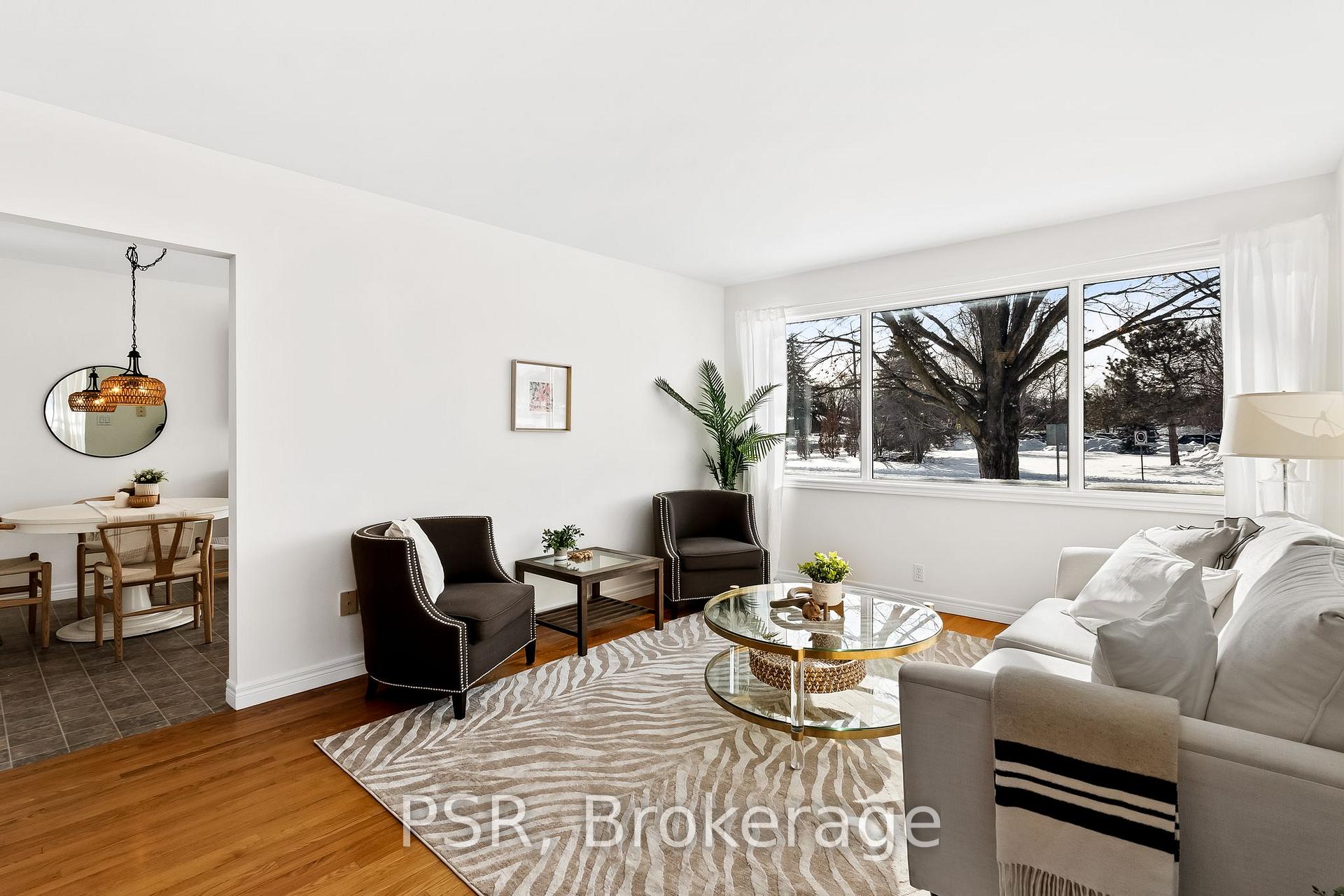 Photo 5 of 1096 Royal Drive, Peterborough, Northcrest Ward 5 — HOMEH