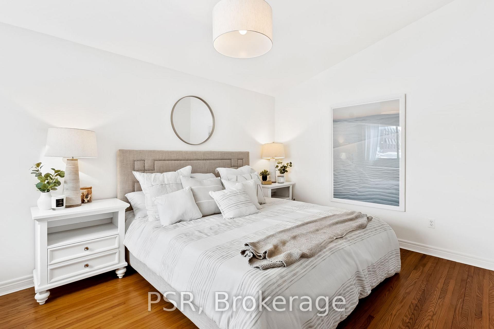 Photo 12 of 1096 Royal Drive, Peterborough, Northcrest Ward 5 — HOMEH