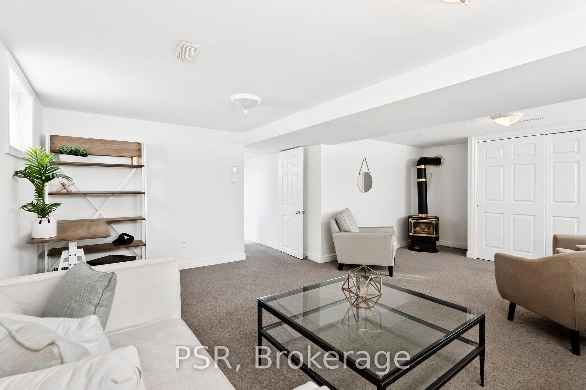Photo 20 of 1096 Royal Drive, Peterborough, Northcrest Ward 5 — HOMEH