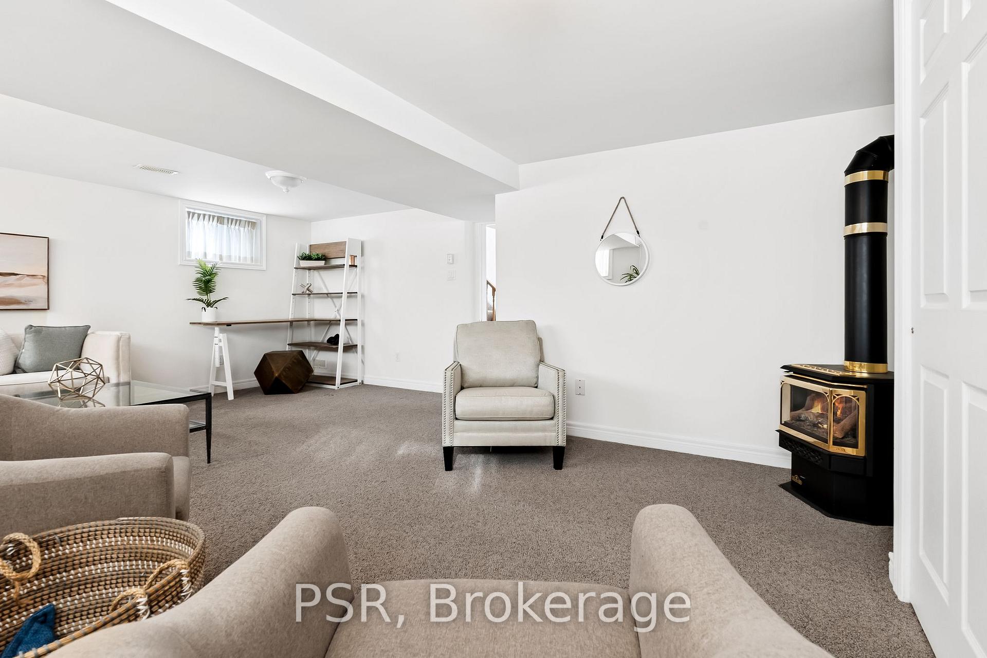 Photo 22 of 1096 Royal Drive, Peterborough, Northcrest Ward 5 — HOMEH