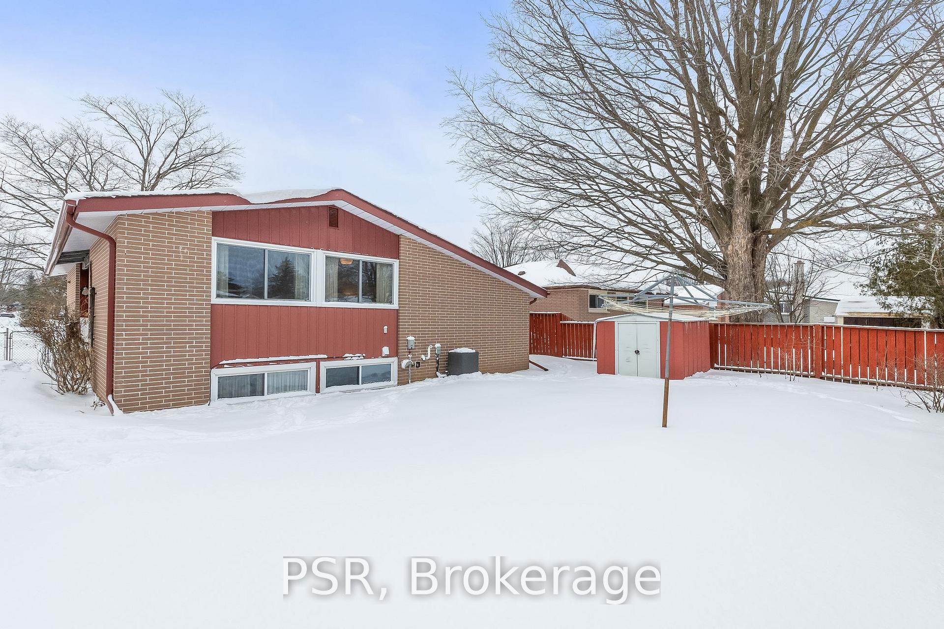 Photo 30 of 1096 Royal Drive, Peterborough, Northcrest Ward 5 — HOMEH