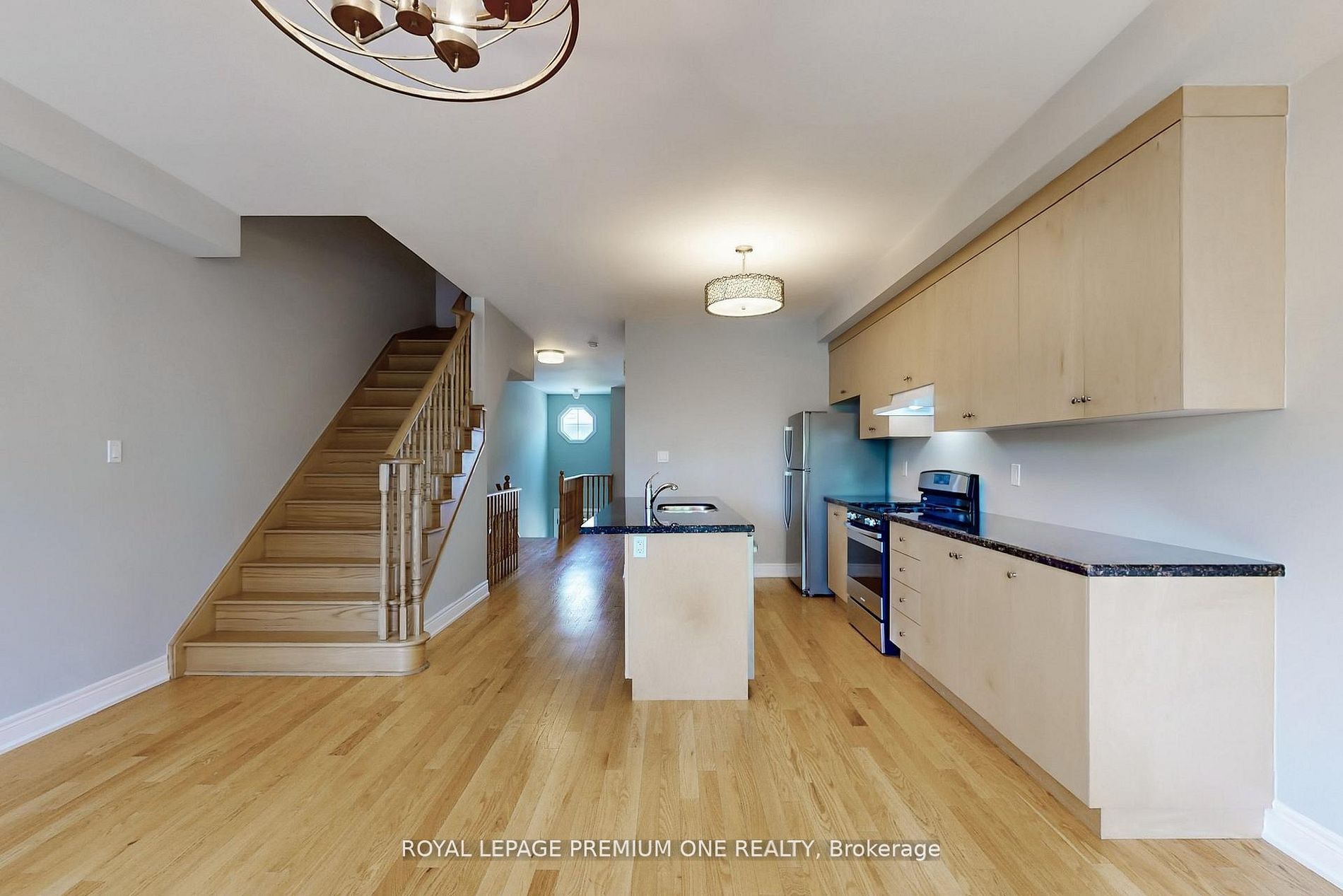 Photo 33 of 71 Dryden Way, Etobicoke, Willowridge-Martingrove-Richview — HOMEH