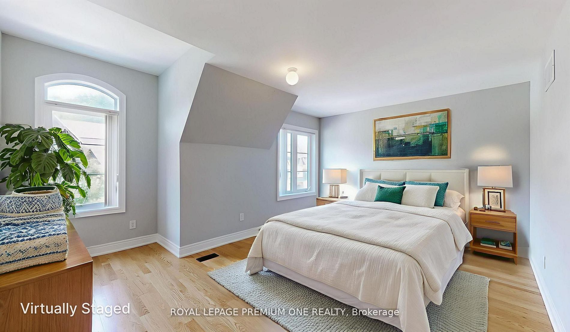 Photo 37 of 71 Dryden Way, Etobicoke, Willowridge-Martingrove-Richview — HOMEH