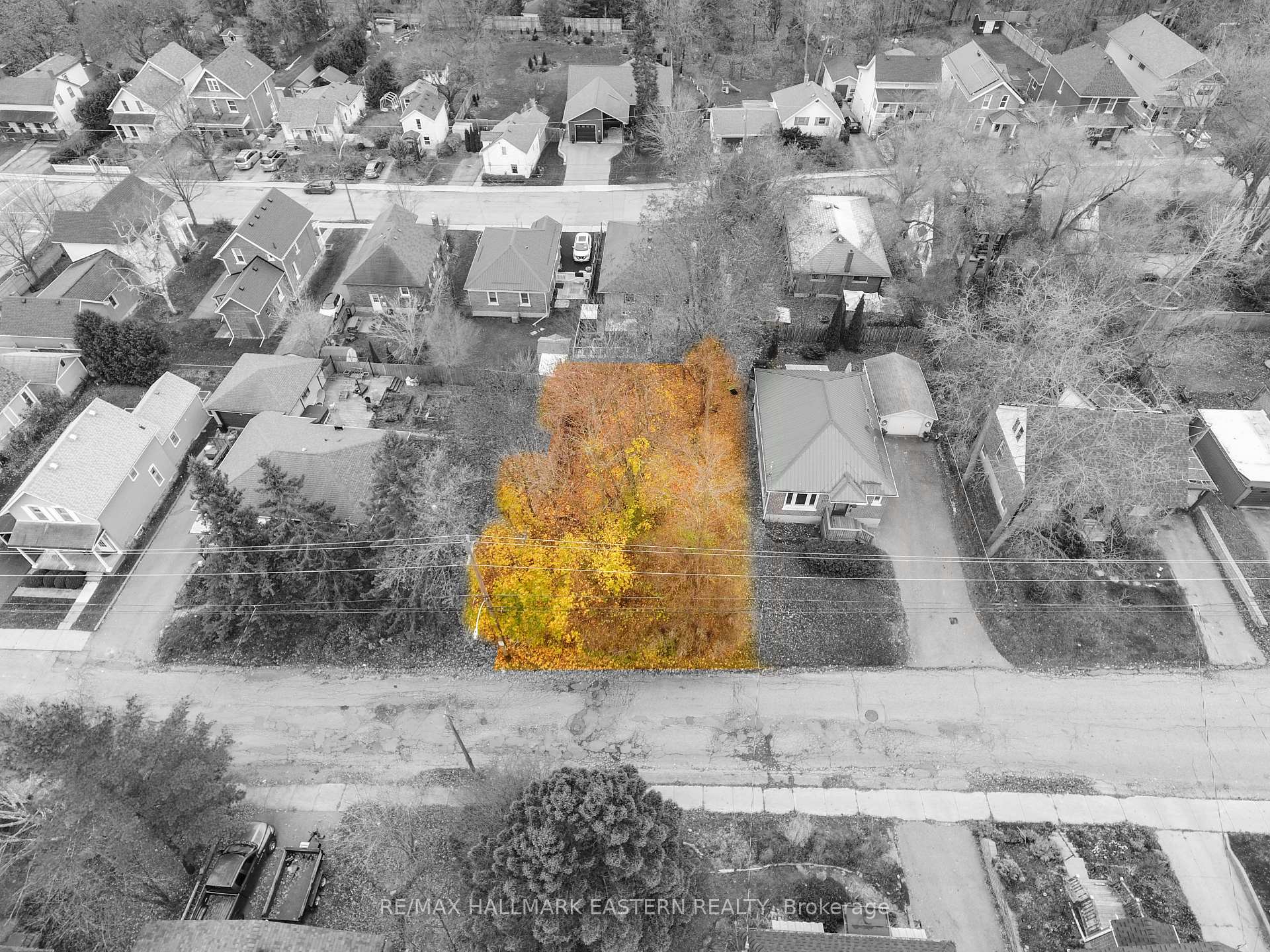 Photo 3 of 557 Murray Street, Peterborough, Town Ward 3 — HOMEH