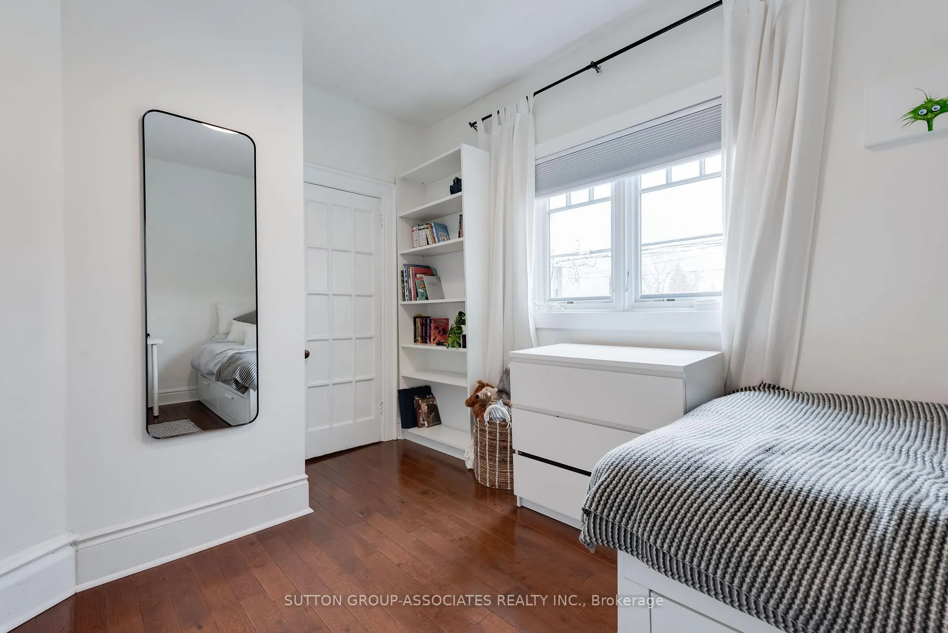 Photo 19 of 285 Harvie Avenue, Toronto, Caledonia-Fairbank — HOMEH