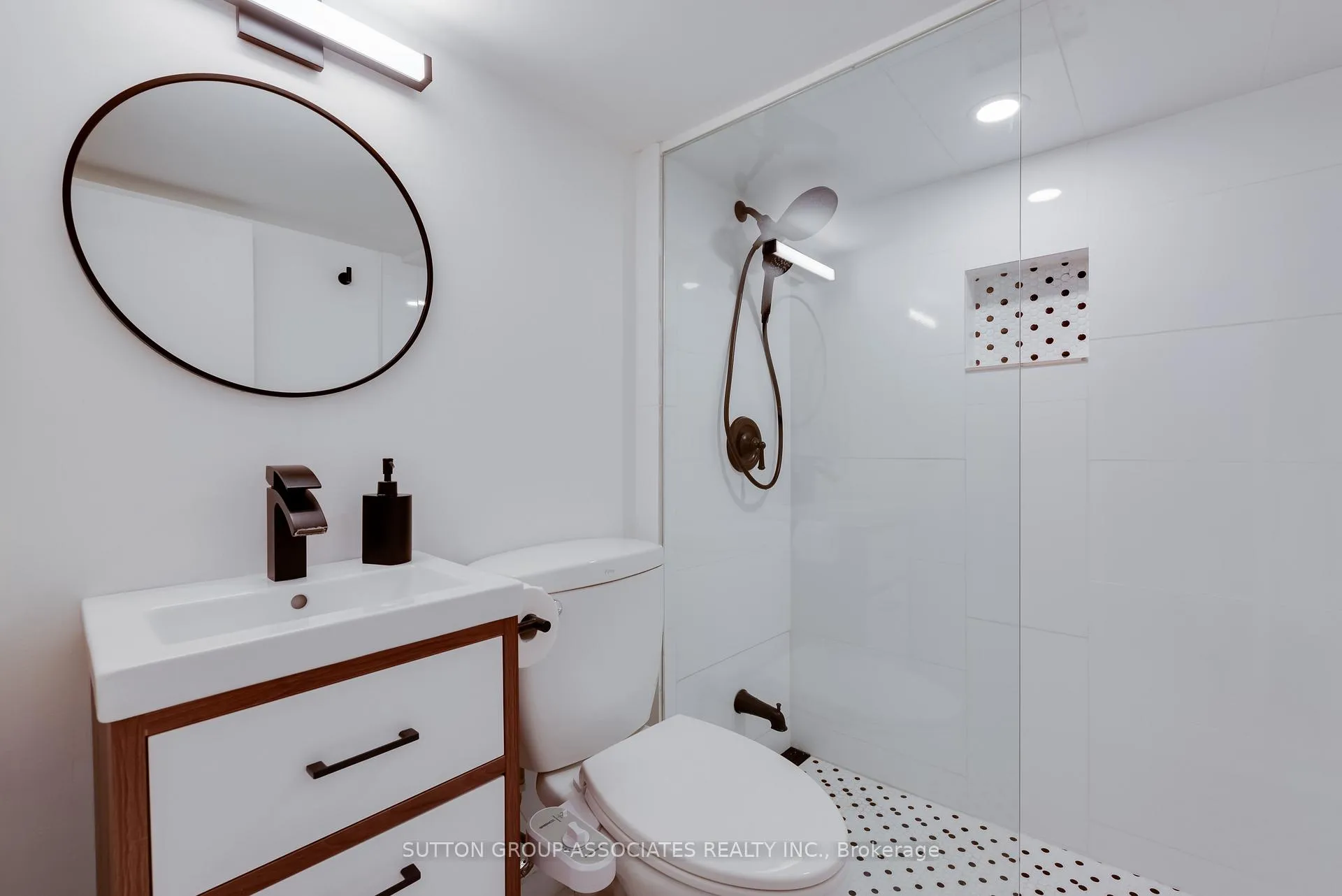 Photo 24 of 285 Harvie Avenue, Toronto, Caledonia-Fairbank — HOMEH