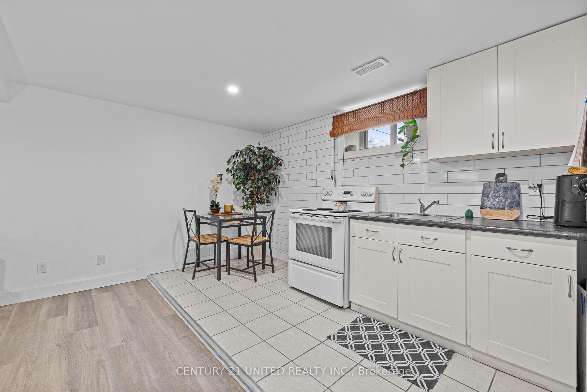 Photo 19 of 375 Edison Avenue, Peterborough, Otonabee Ward 1 — HOMEH