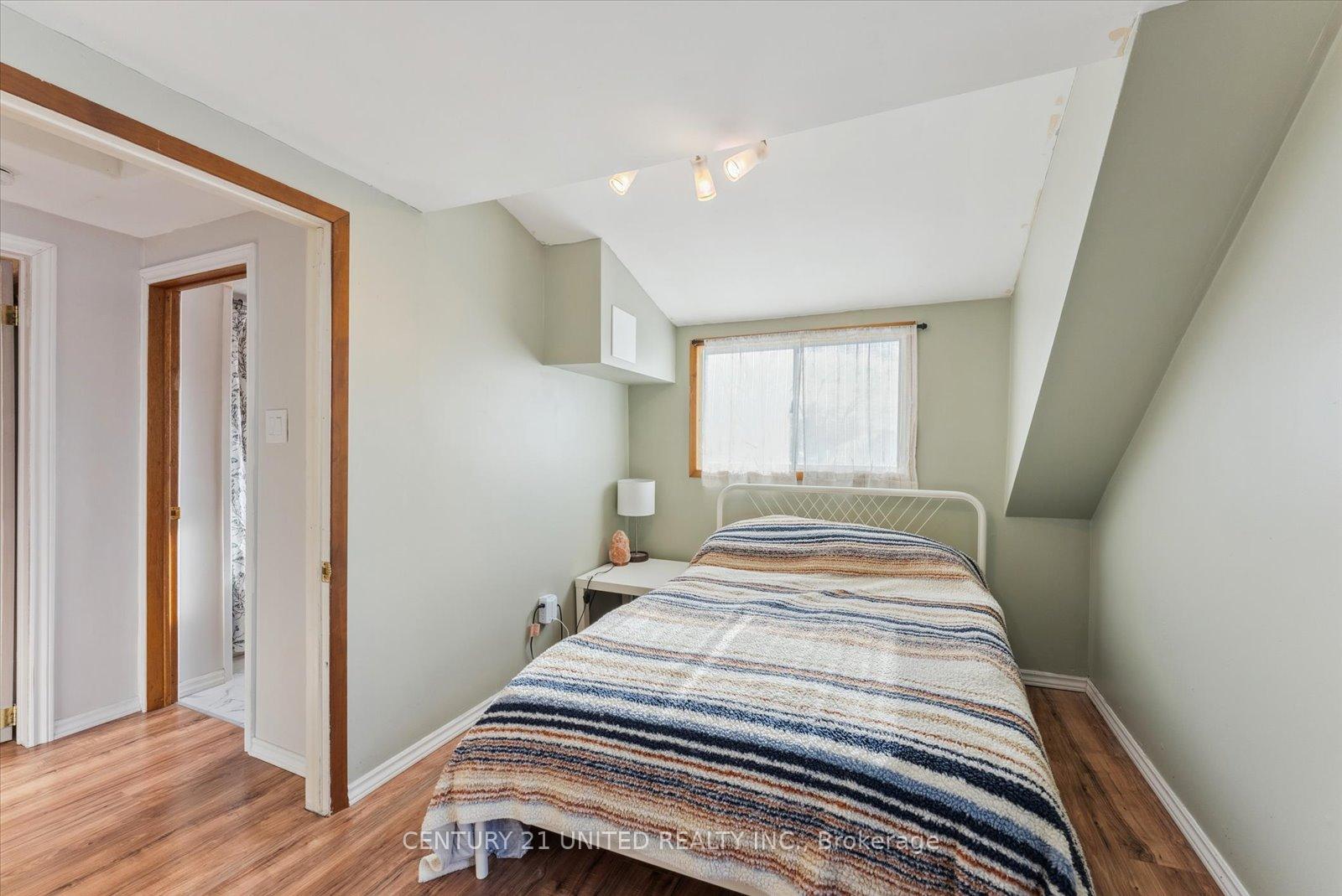 Photo 27 of 443 Edison Avenue, Peterborough, Otonabee Ward 1 — HOMEH