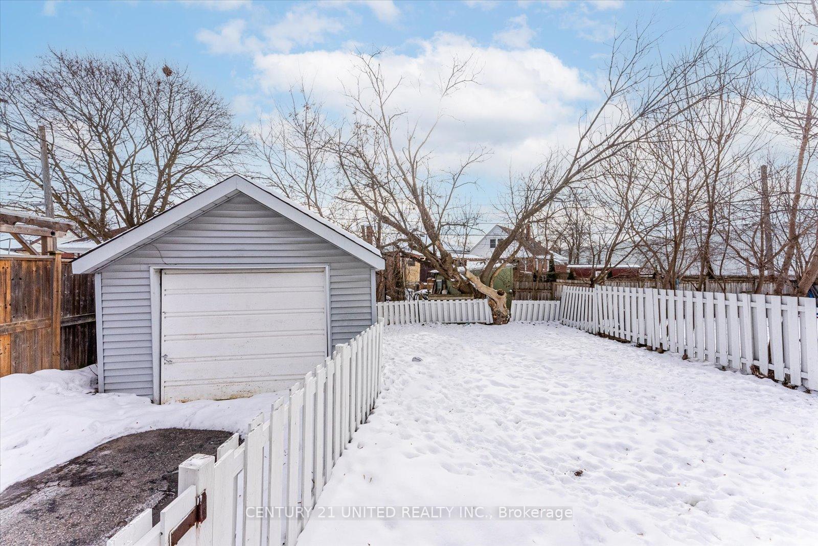 Photo 34 of 443 Edison Avenue, Peterborough, Otonabee Ward 1 — HOMEH