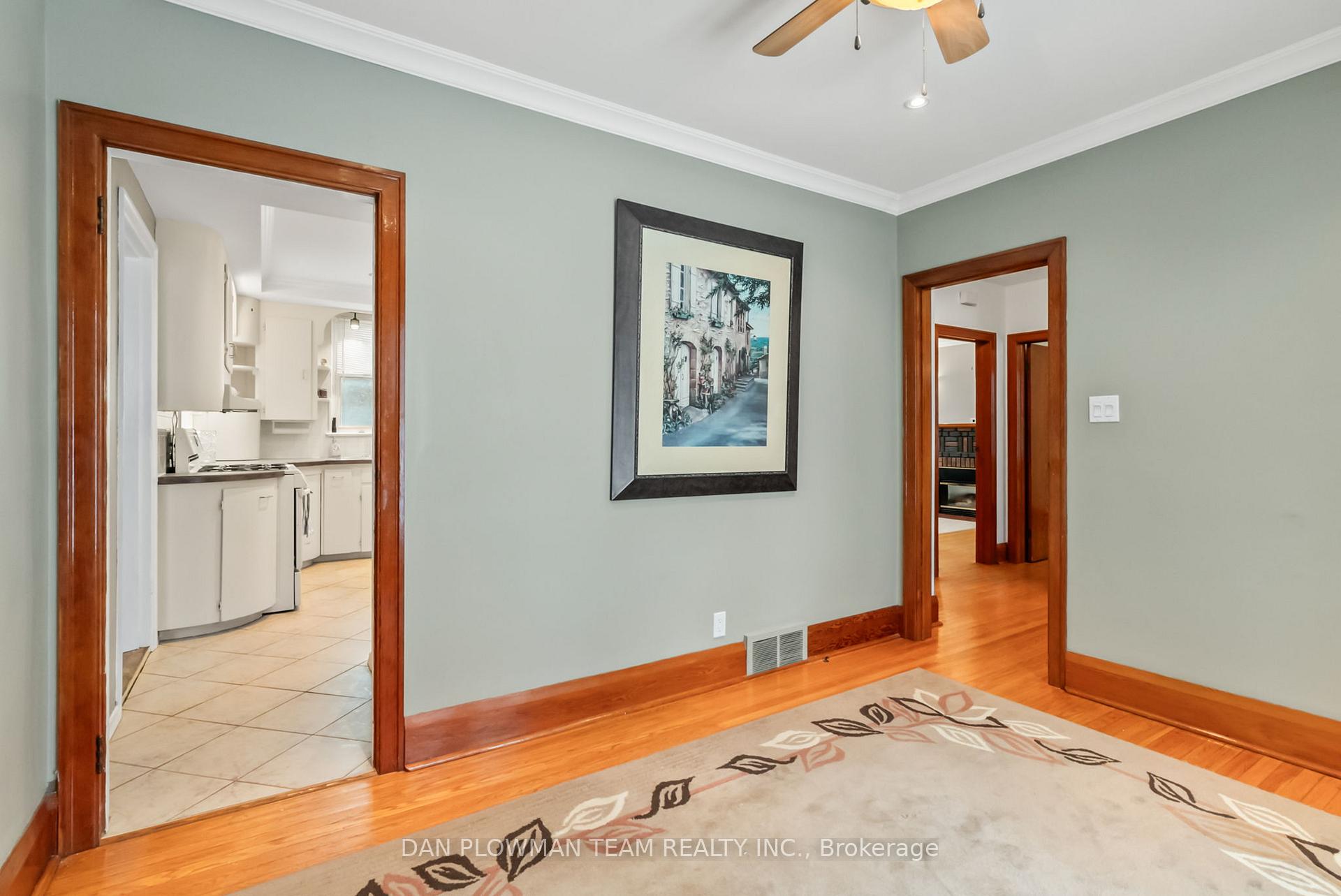 Photo 5 of 1220 Clonsilla Avenue, Peterborough, Otonabee Ward 1 — HOMEH