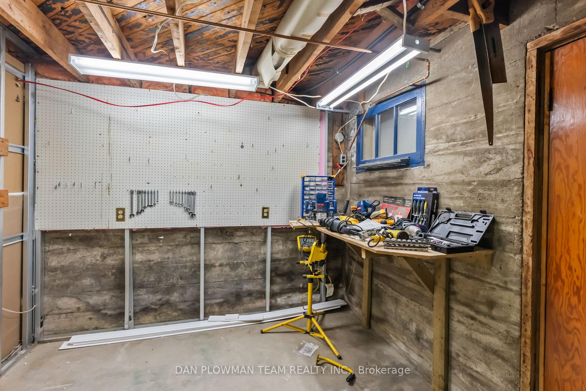 Photo 20 of 1220 Clonsilla Avenue, Peterborough, Otonabee Ward 1 — HOMEH