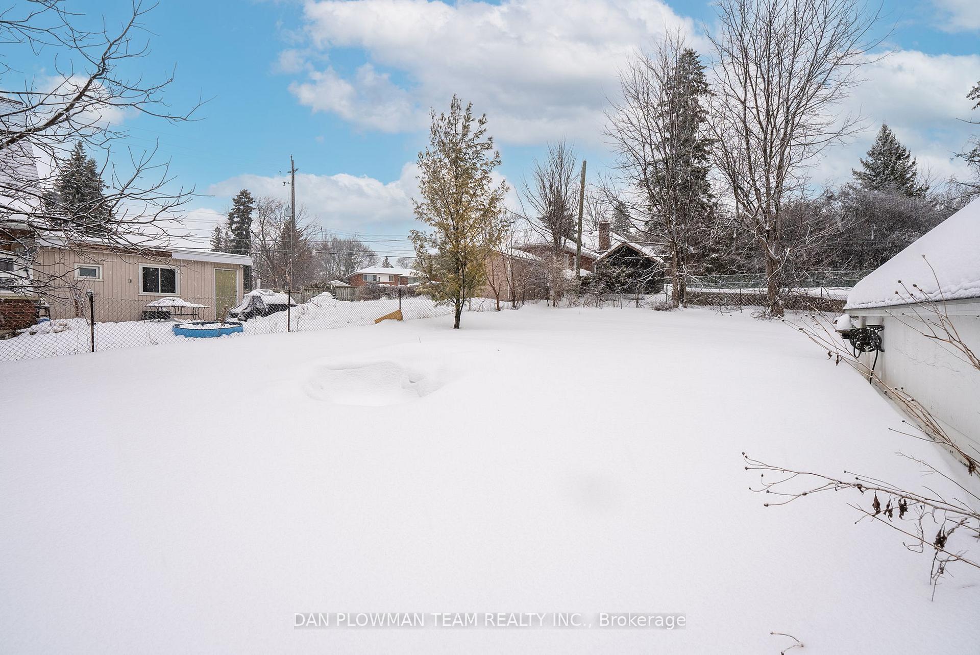 Photo 27 of 1220 Clonsilla Avenue, Peterborough, Otonabee Ward 1 — HOMEH