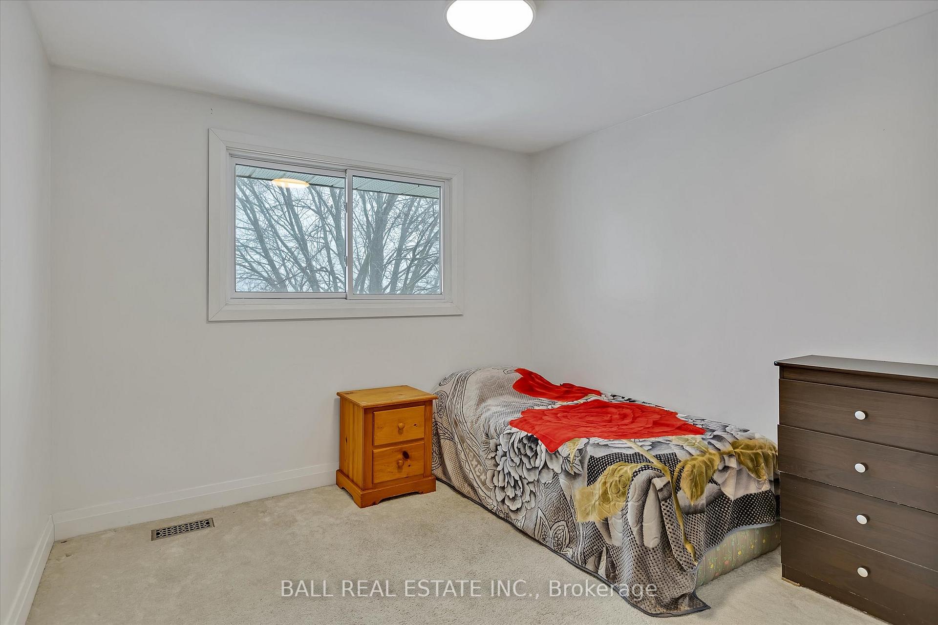 Photo 18 of 894 Terrace Road, Peterborough, Ashburnham Ward 4 — HOMEH