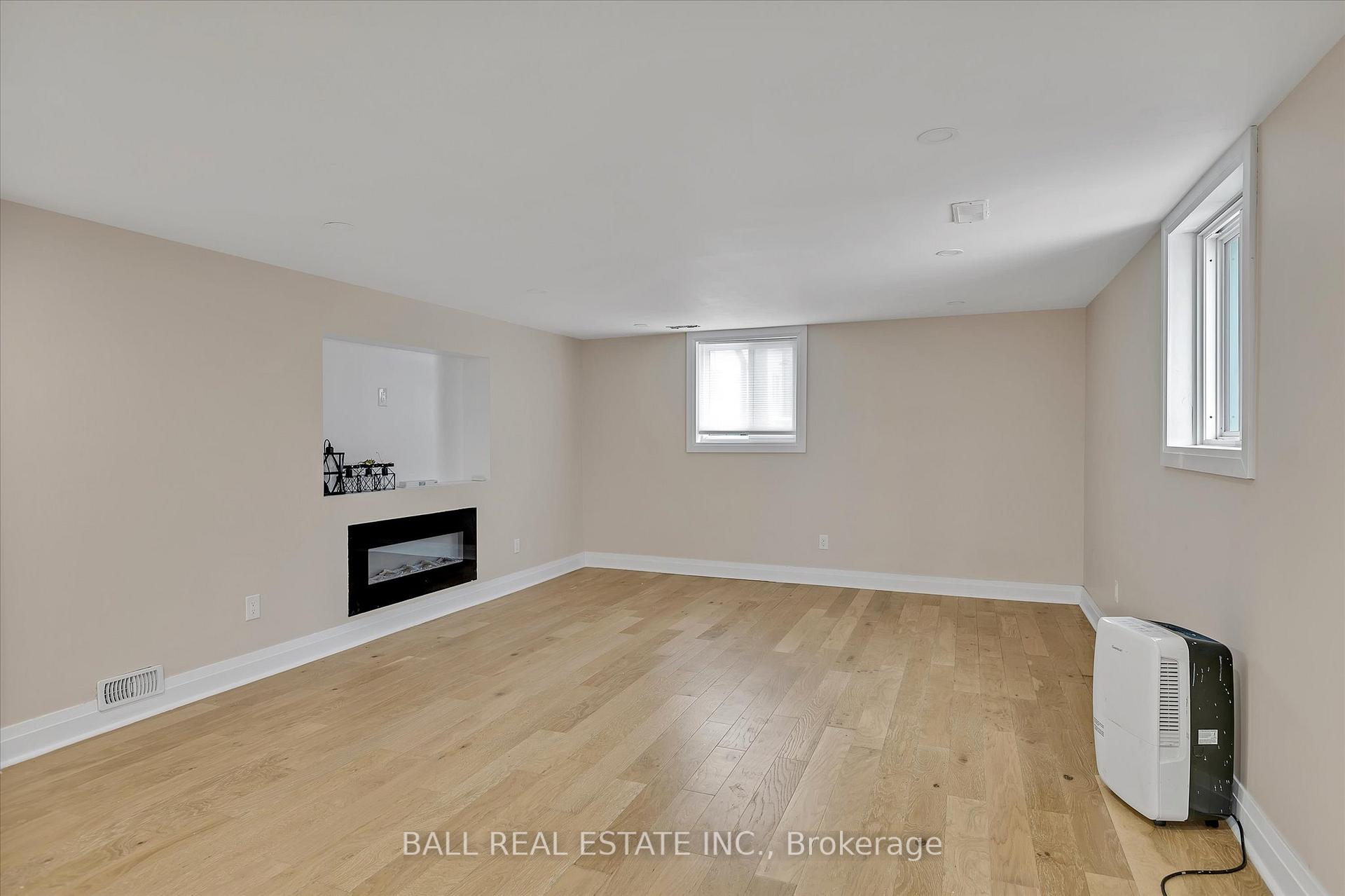Photo 22 of 894 Terrace Road, Peterborough, Ashburnham Ward 4 — HOMEH