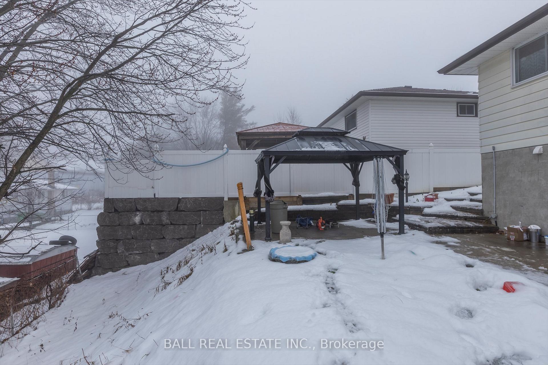 Photo 38 of 894 Terrace Road, Peterborough, Ashburnham Ward 4 — HOMEH
