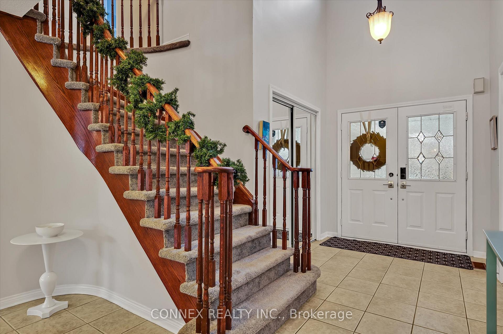 Photo 4 of 1208 Melody Crescent, Peterborough, Monaghan Ward 2 — HOMEH