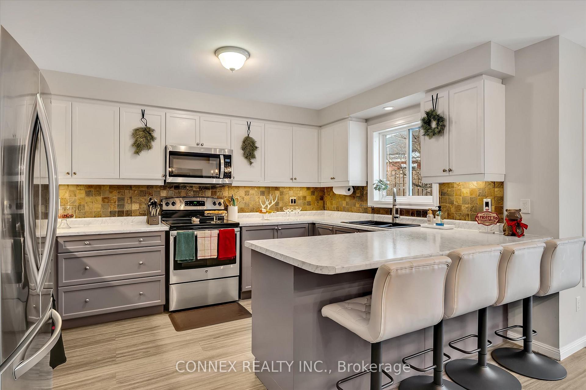 Photo 7 of 1208 Melody Crescent, Peterborough, Monaghan Ward 2 — HOMEH