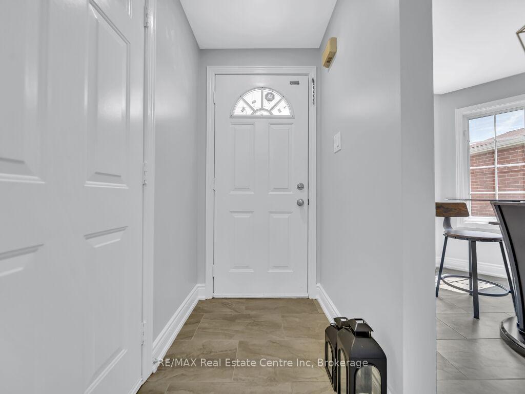Photo 6 of 9 Ryde Road, Guelph, Willow West/Sugarbush/West Acres — HOMEH