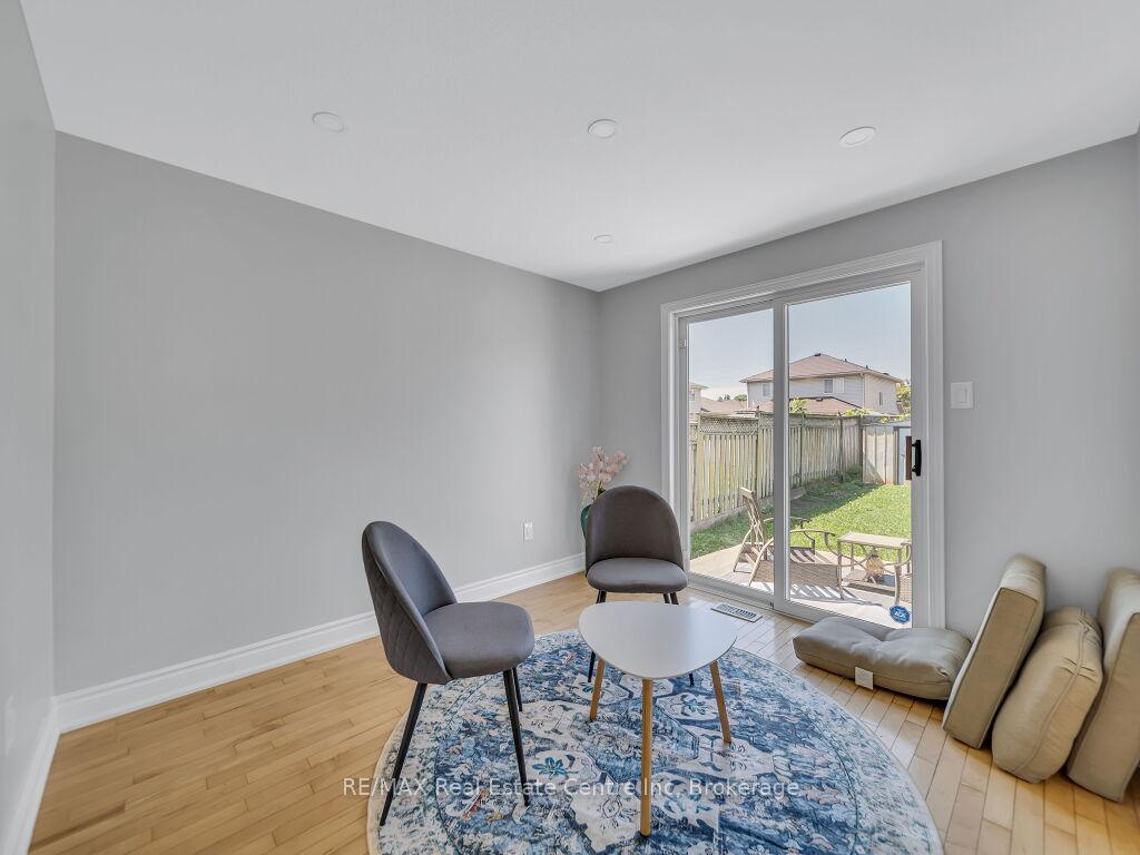 Photo 16 of 9 Ryde Road, Guelph, Willow West/Sugarbush/West Acres — HOMEH