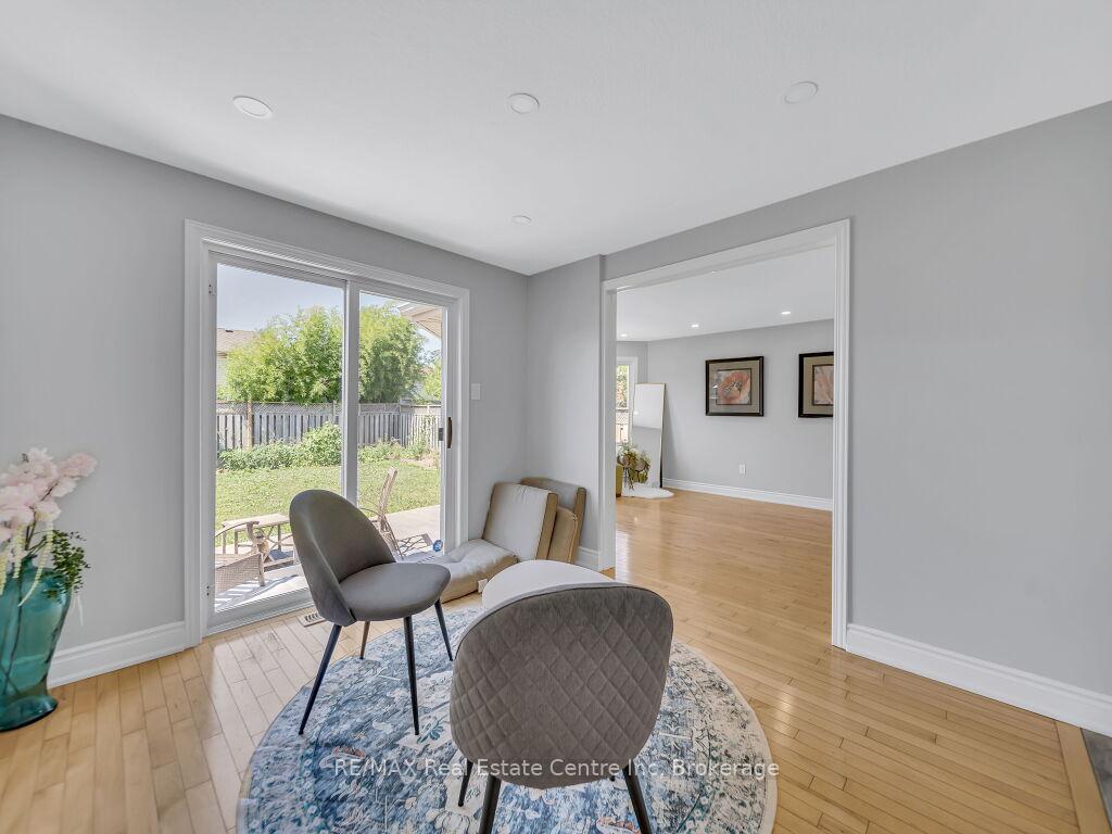 Photo 17 of 9 Ryde Road, Guelph, Willow West/Sugarbush/West Acres — HOMEH