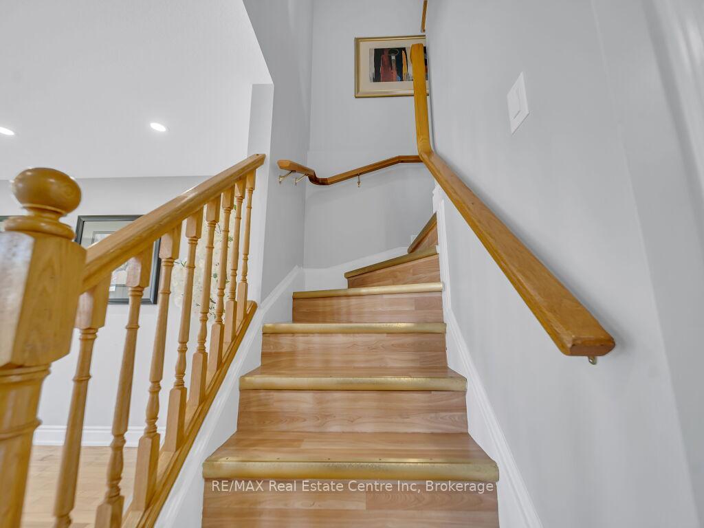 Photo 19 of 9 Ryde Road, Guelph, Willow West/Sugarbush/West Acres — HOMEH