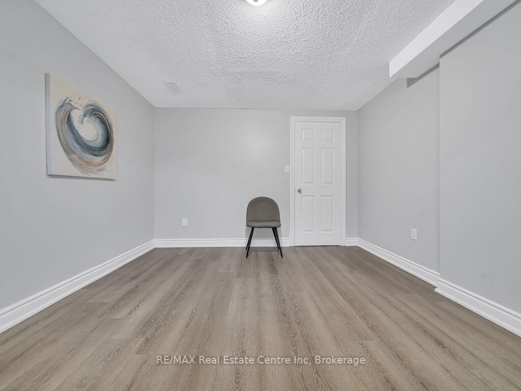 Photo 39 of 9 Ryde Road, Guelph, Willow West/Sugarbush/West Acres — HOMEH