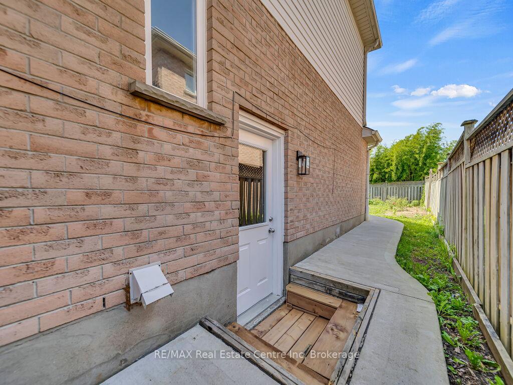 Photo 44 of 9 Ryde Road, Guelph, Willow West/Sugarbush/West Acres — HOMEH