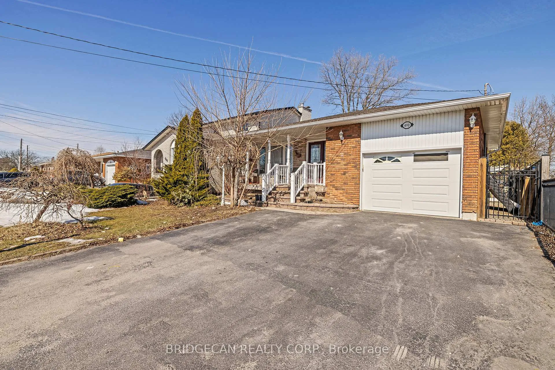 Photo 1 of 490 Queen Victoria Drive, Hamilton, Quinndale — HOMEH