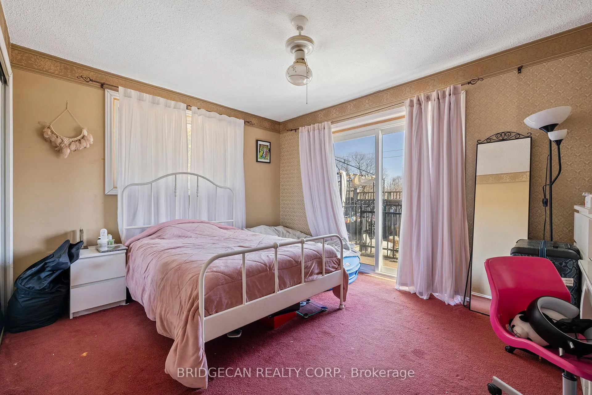 Photo 19 of 490 Queen Victoria Drive, Hamilton, Quinndale — HOMEH
