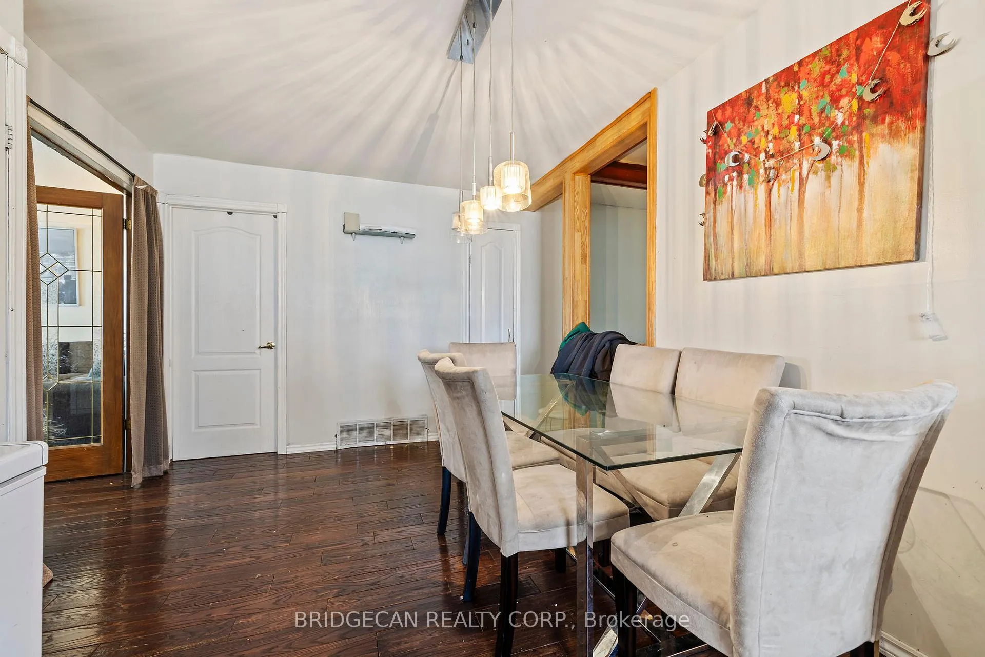 Photo 22 of 490 Queen Victoria Drive, Hamilton, Quinndale — HOMEH