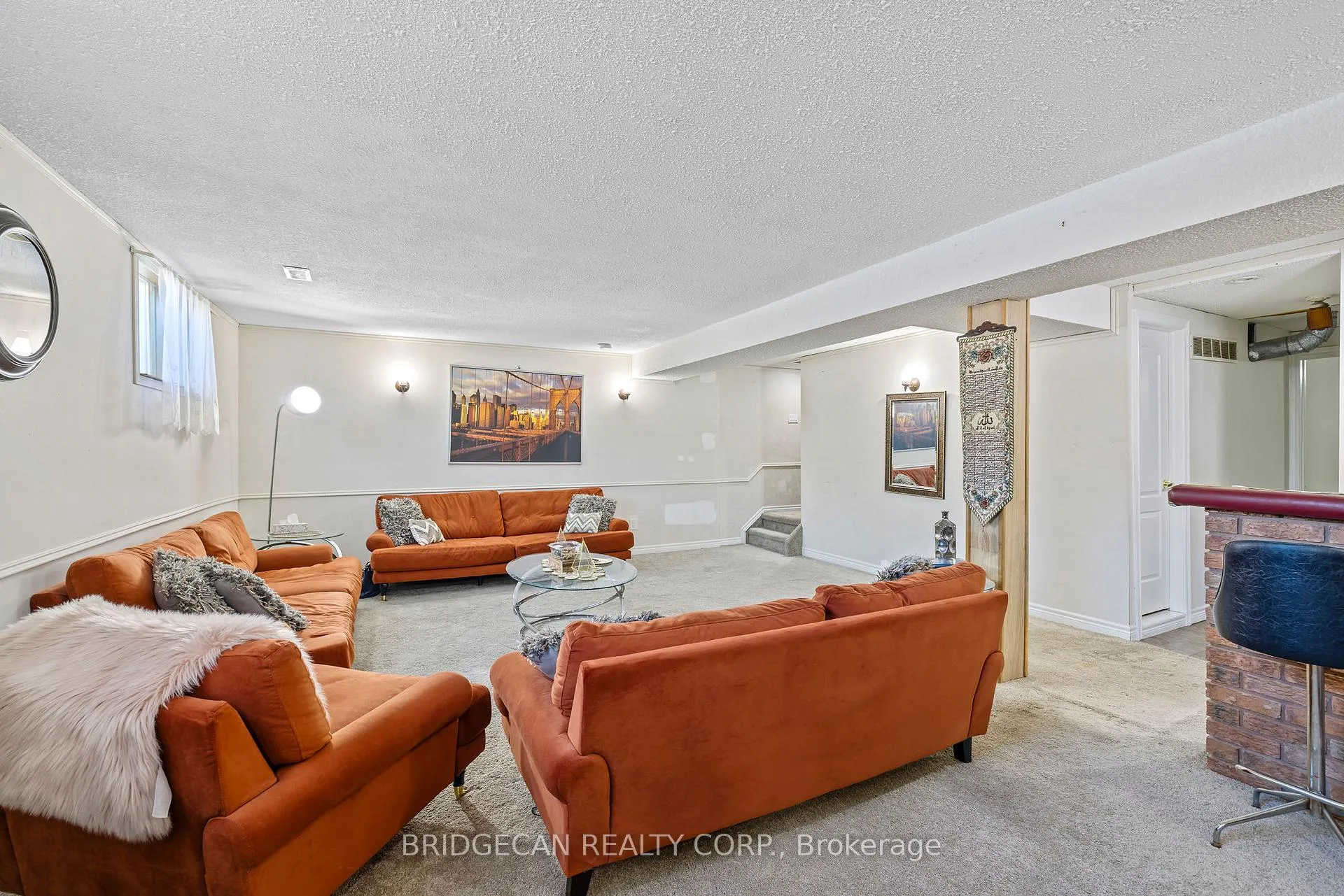 Photo 41 of 490 Queen Victoria Drive, Hamilton, Quinndale — HOMEH
