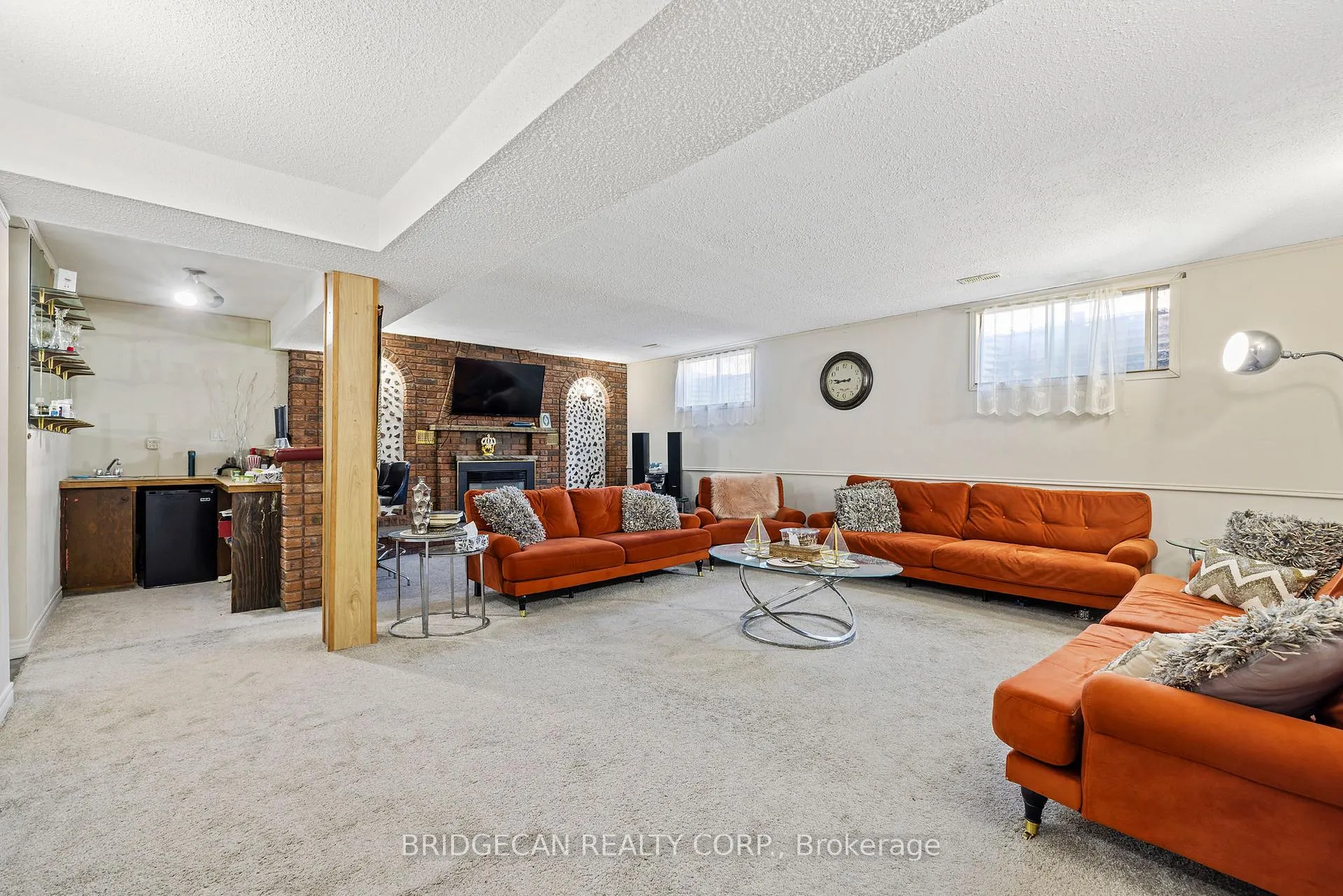 Photo 46 of 490 Queen Victoria Drive, Hamilton, Quinndale — HOMEH
