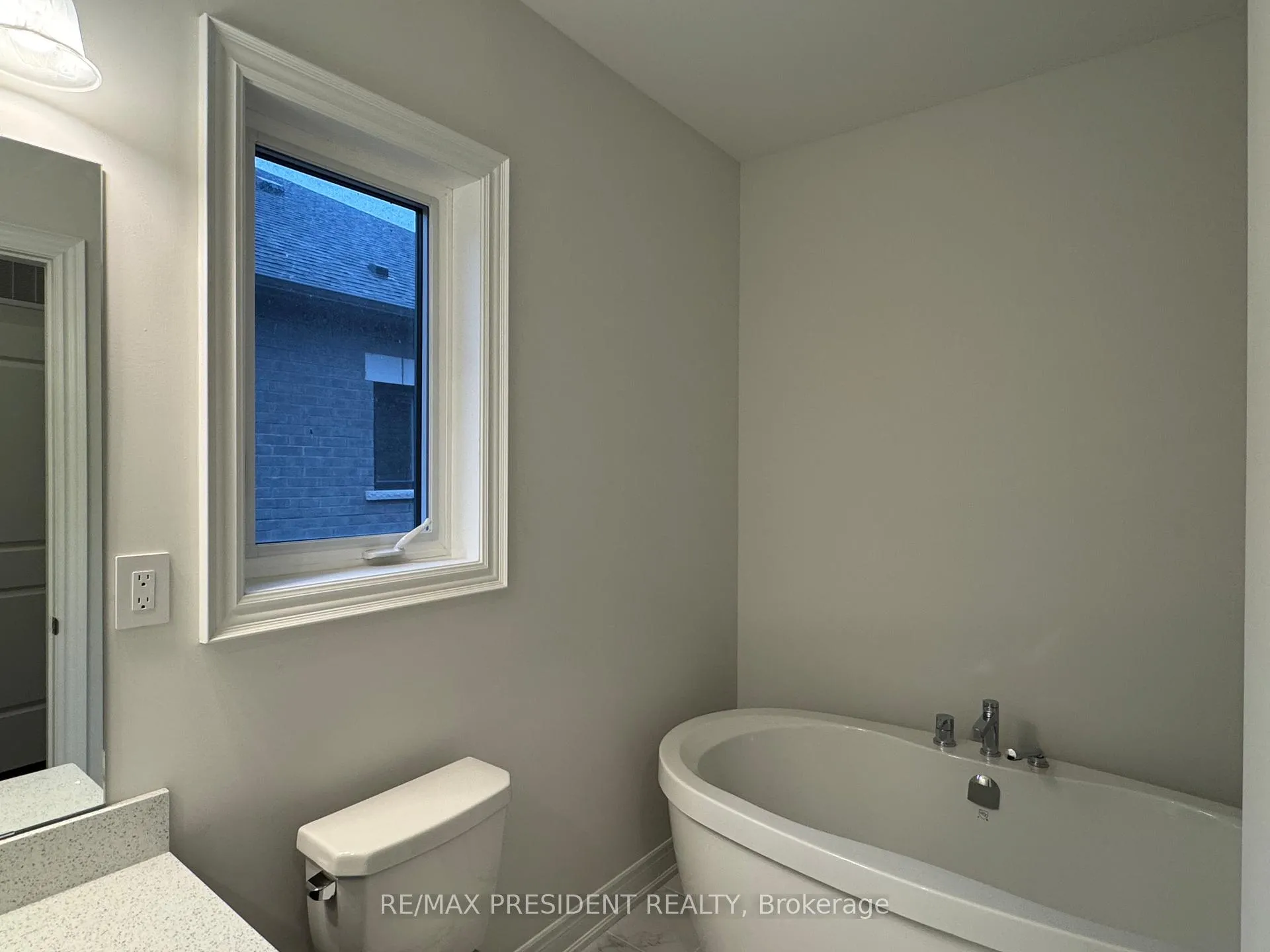 Photo 7 of 383 Inspire Boulevard W, Brampton, Sandringham-Wellington North — HOMEH